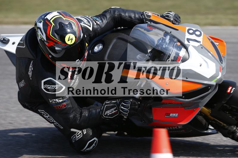 /Archiv-2025/49 26.08.2025 Cornu Master School ADR/rot-rouge/18